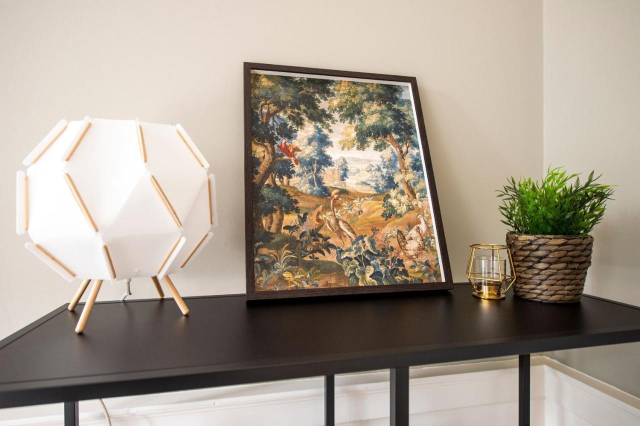 Joivy Bright & Spacious Apt In Stockbridge Эдинбург Экстерьер фото