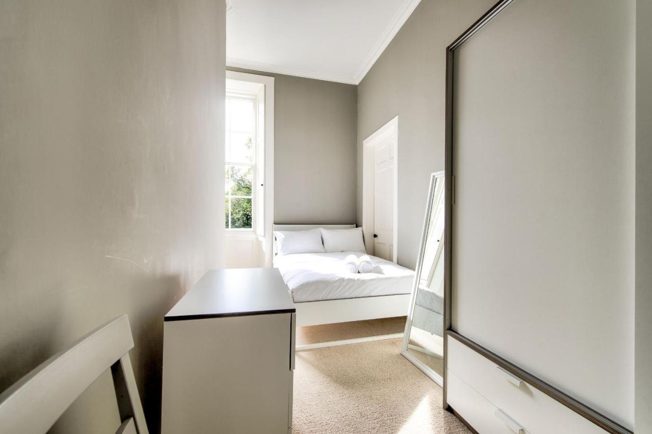 Joivy Bright & Spacious Apt In Stockbridge Эдинбург Экстерьер фото